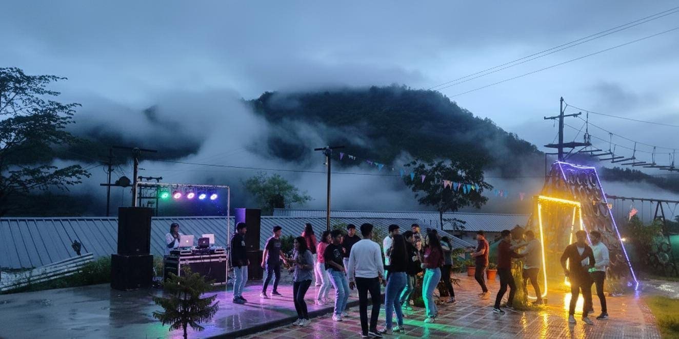 Shivadri Resort & Glamping Riverside Stream