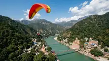 Tandem paragliding over Rishikesh valley